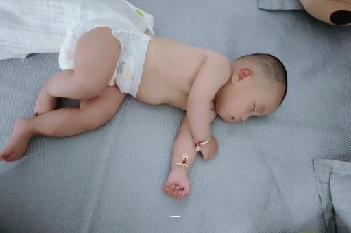 武安怀孕多久肚子会胀气